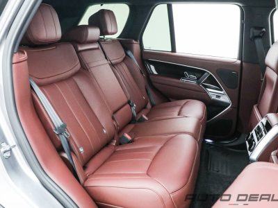 2024 Range Rover Vogue SE P530 | Brand New | 4.4L V8