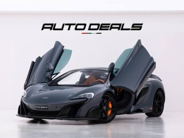 2016 McLaren 675 LT MSO 1 of 500 | GCC | with Carbon Fiber Package | Fully Loaded | 3.8L V8