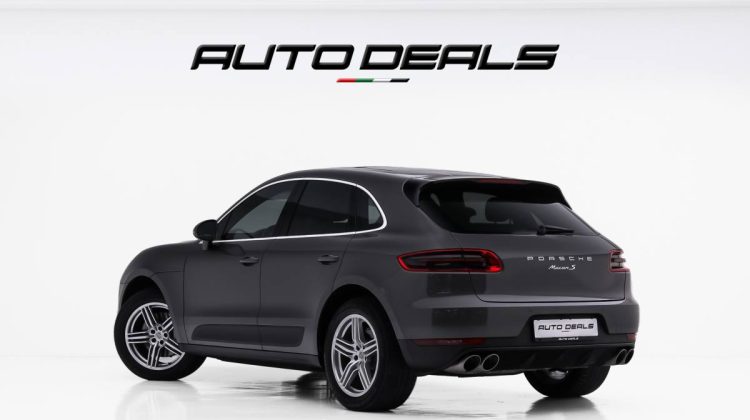 2015 Porsche Macan S | GCC | Well Maintained | Perfect Condition | 3.0L V6