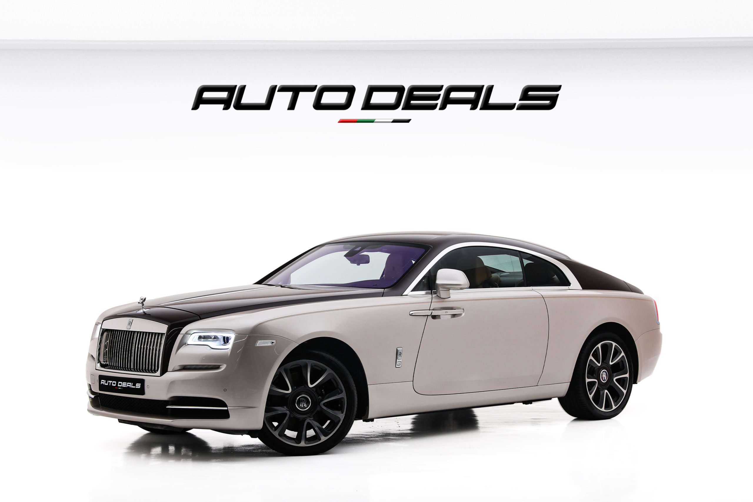 2019-Rolls-Royce-Wraith-Two-Tone