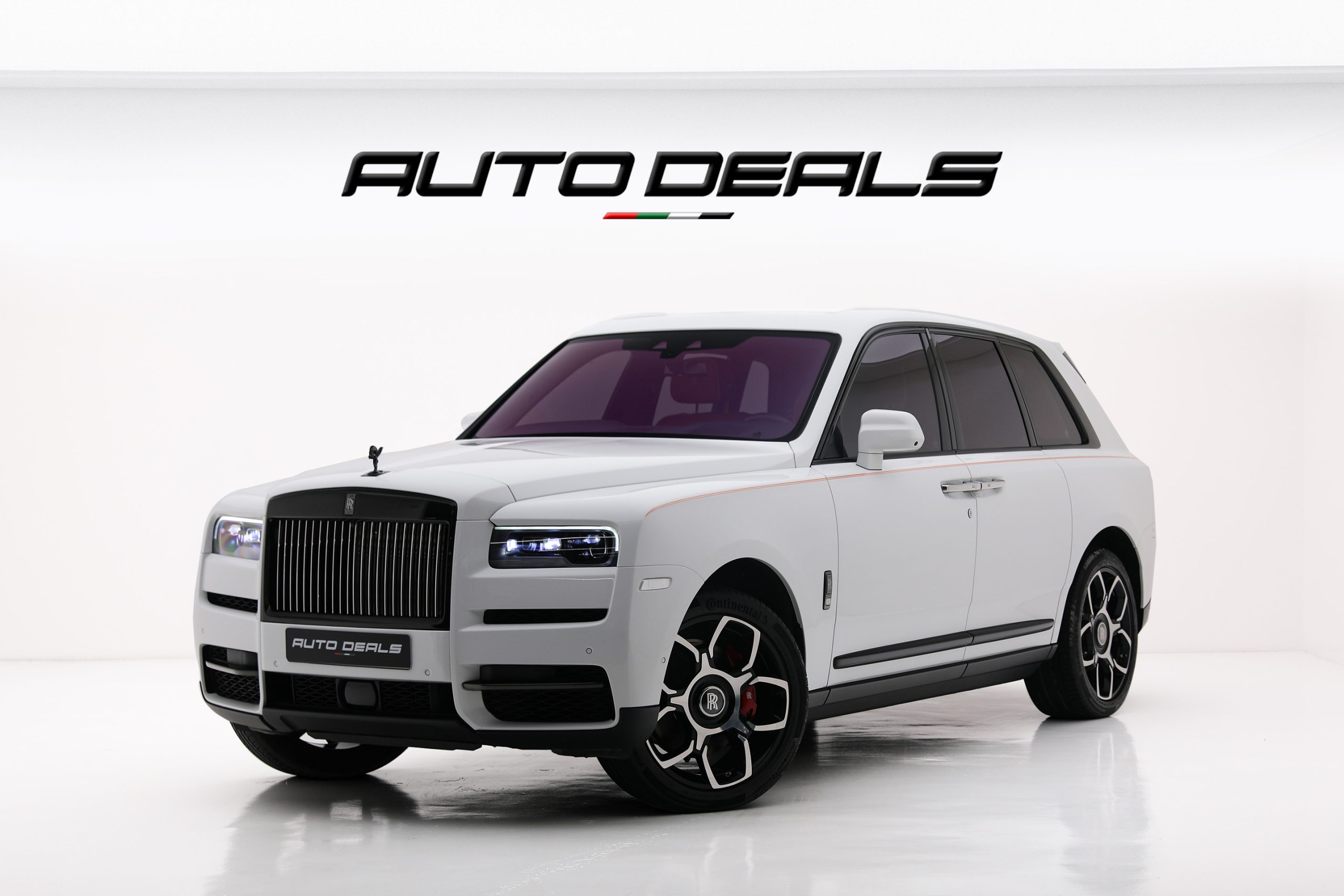 2022-Rolls-Royce-Cullinan-Black-Badge