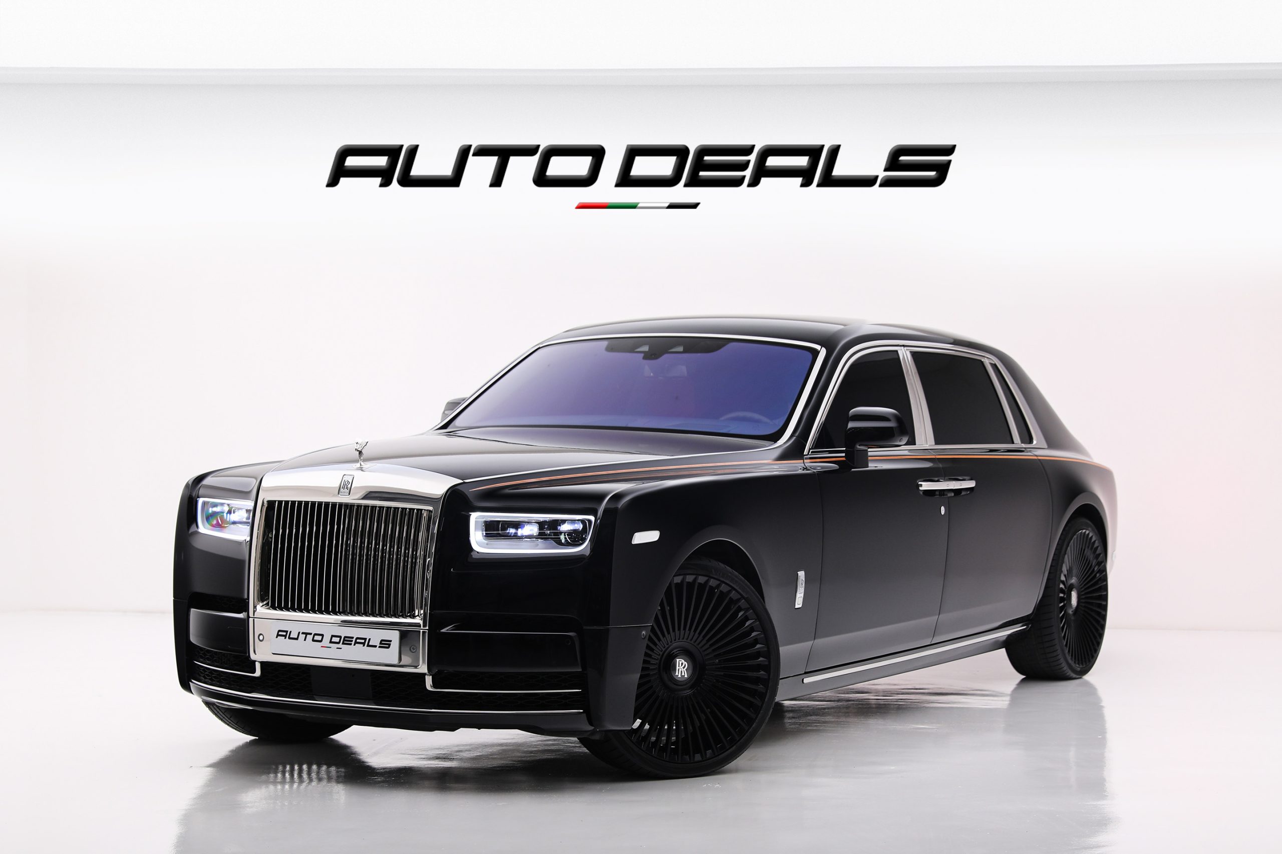 2022-Rolls-Royce-Phantom-Extended-Wheel-Base