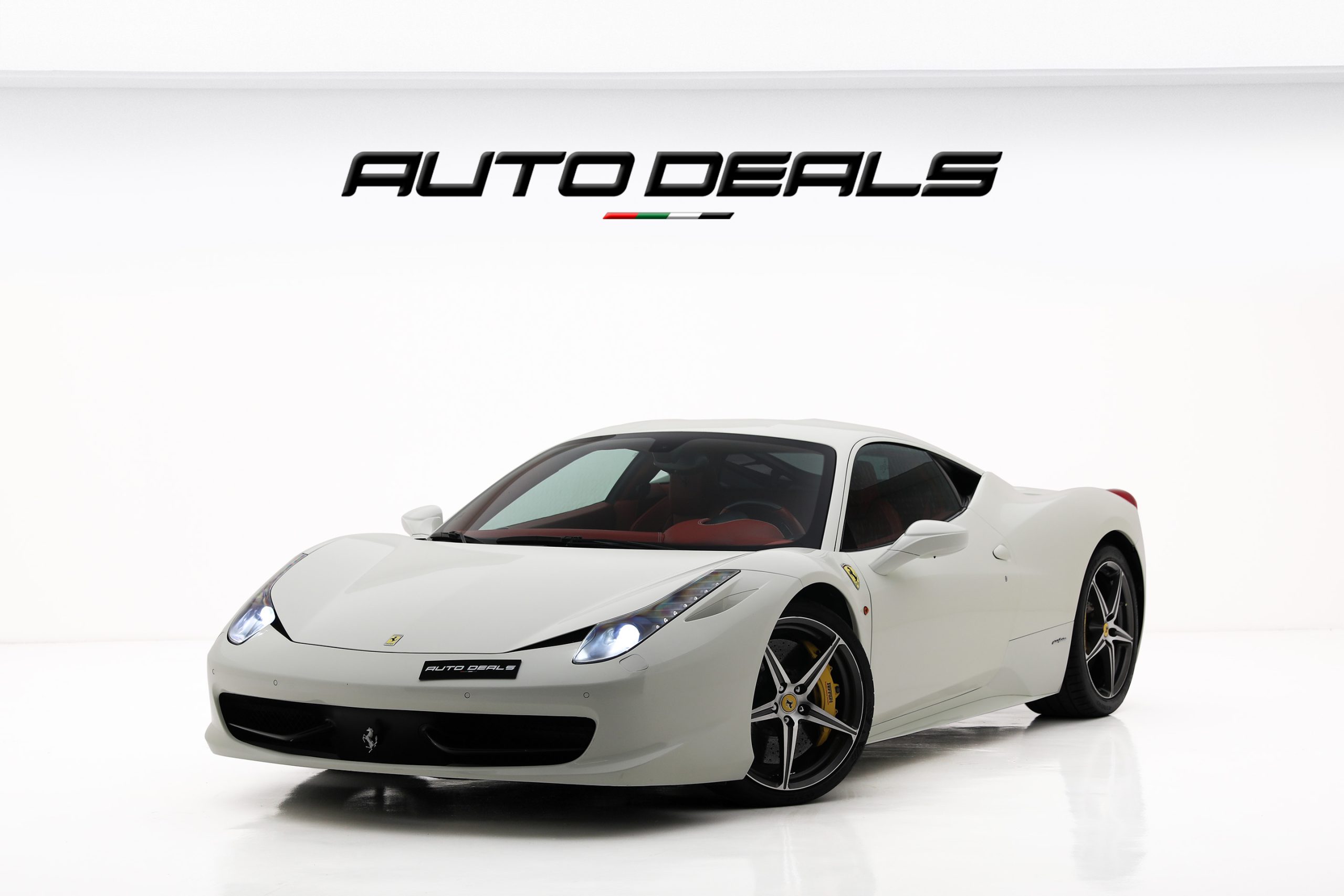 2013-Ferrari-458-Italia