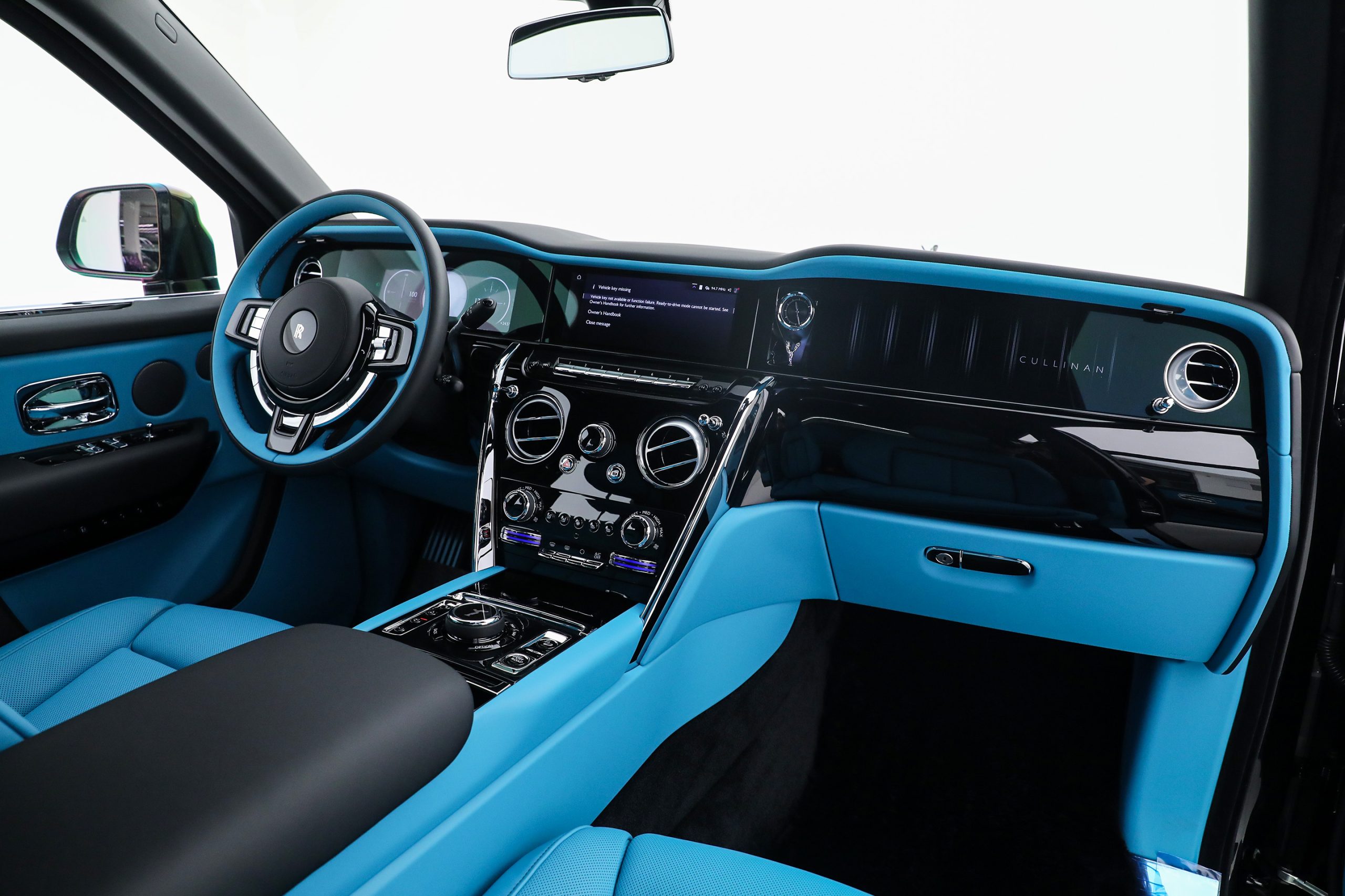 Rolls-Royce Cullinan for sale in dubai