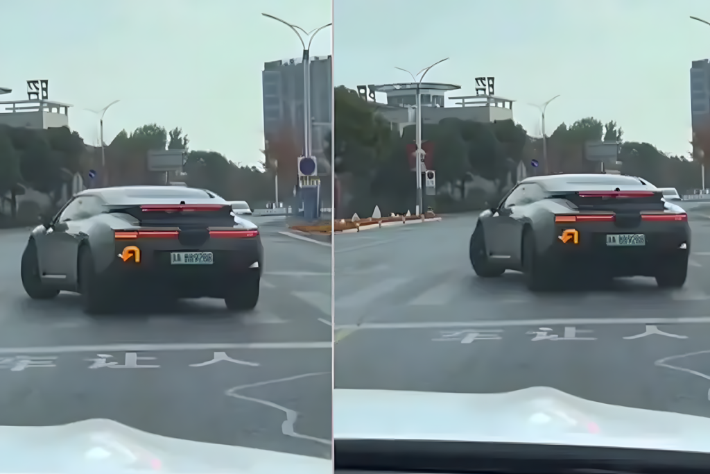 Latest car technology U-Turn Signal