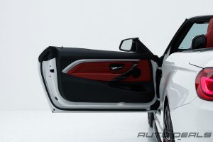 Interior of 2019 BMW 430 XI Cabriolet