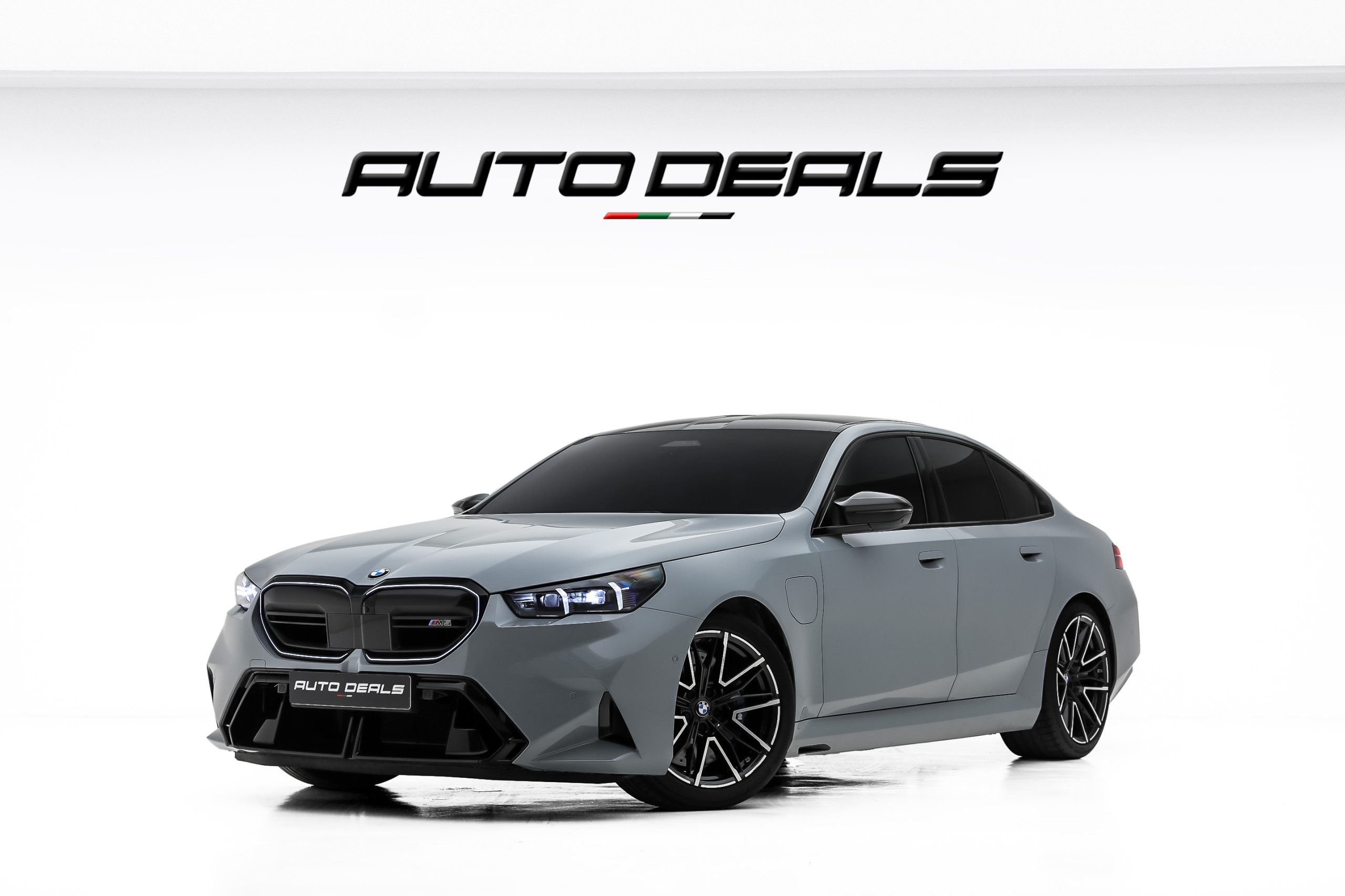 2025 BMW M5 – Performance, Luxury, and Plug-In Hybrid Power