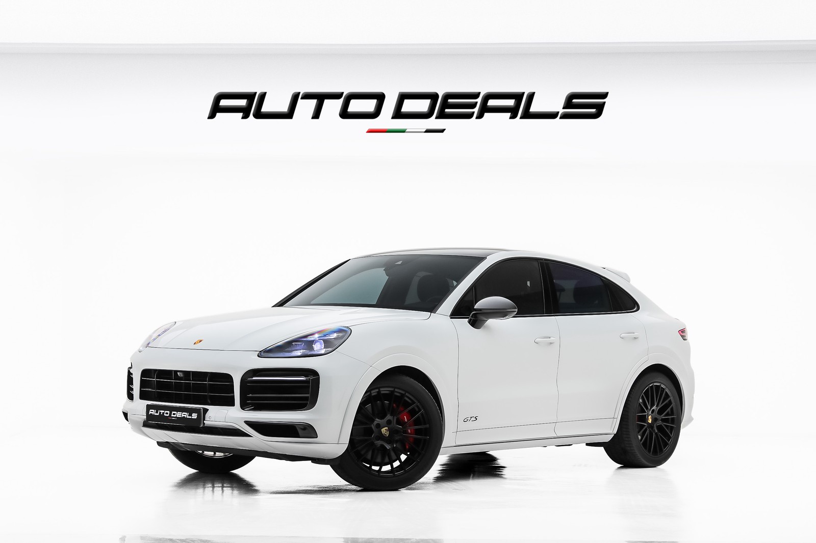 2022 Porsche Cayenne GTS | GCC Specs | Under Warranty | No Accidents | 4.0L V8